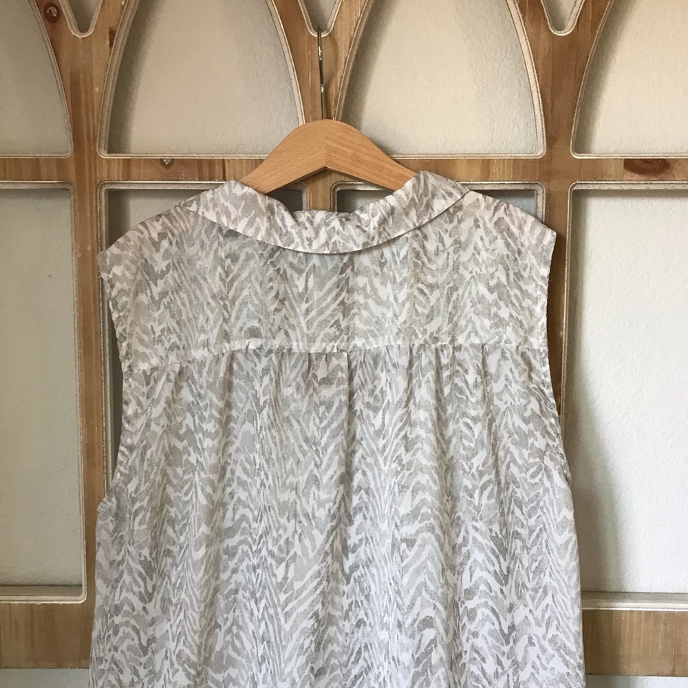 Animal Print Tank Blouse - Picture 5 of 7